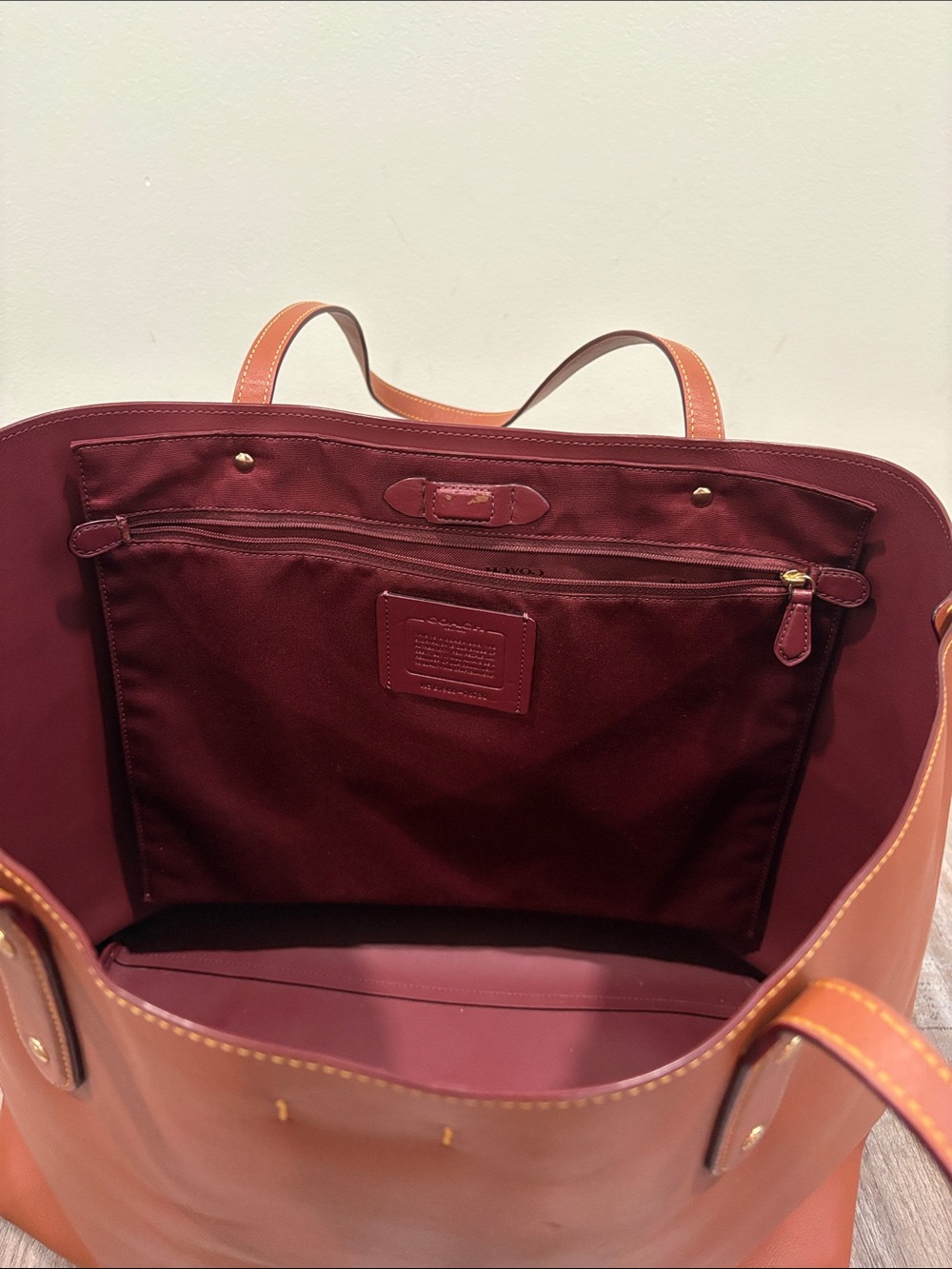 Coach Central Tote 39 Saddle/Gold - Picture 10 of 14